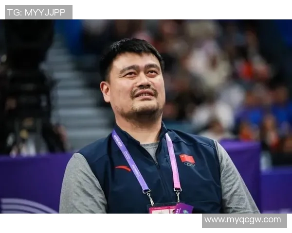 姚明与余乐平的传奇故事：从篮球场到人生舞台的精彩交汇