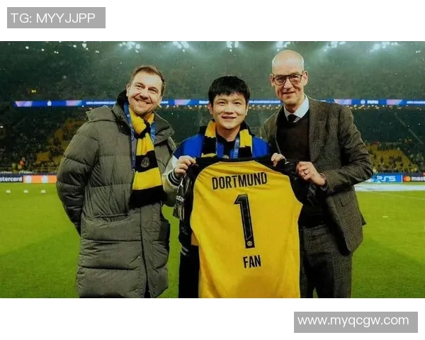 足球明星亲自赠送球衣给热情粉丝感动瞬间引发社交媒体热议