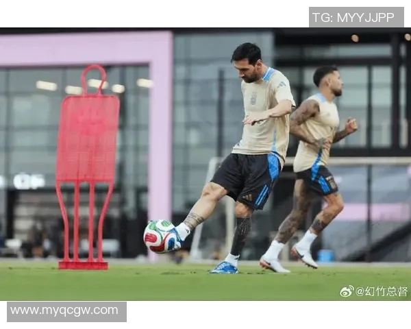 足球明星日常生活揭秘他们的训练休闲与社交活动